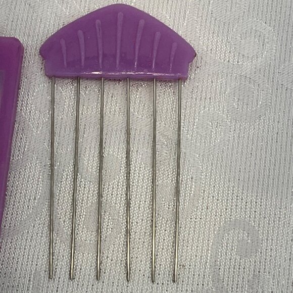 Vintage Purple Teasing Comb w/ Mirror Insert & Stainless‎ Steel Prongs - Picture 3 of 5